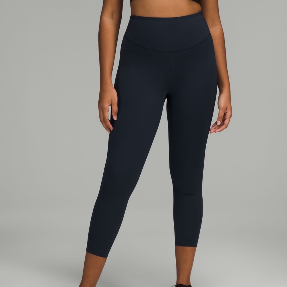 Lululemon Base Pace High-Rise Running Tight 25"